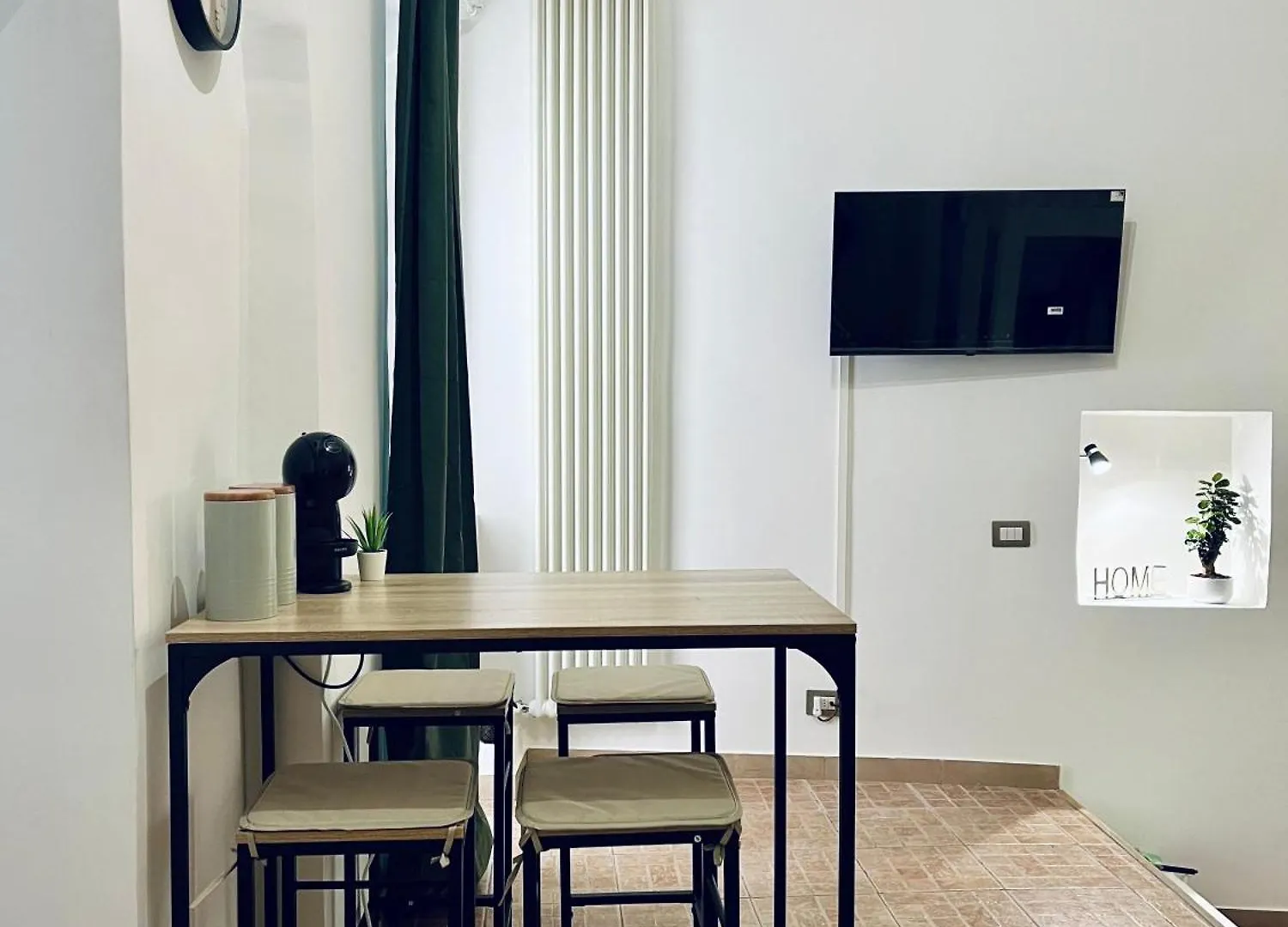 Leonardo Guest House Roma Apartment
